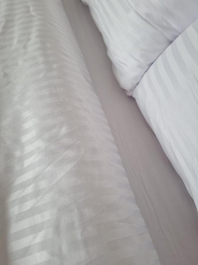 Stay In Aux, Feel At Home ! 2 Room Apartment Central Incl All You Need For 4 Person, 24H Check In, Pkw Parking Only 奥格斯堡 外观 照片